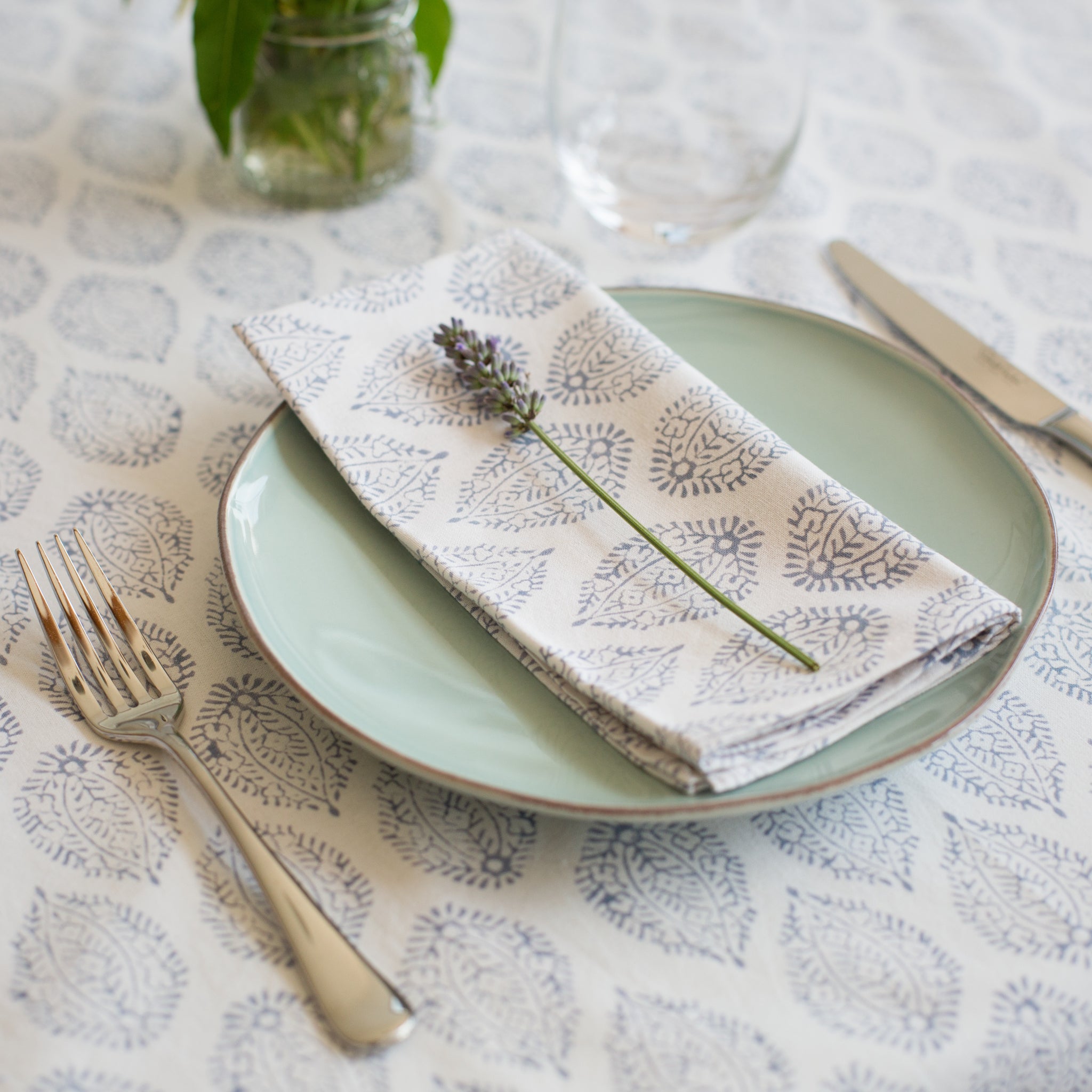 Round Grey Leaf Tablecloth