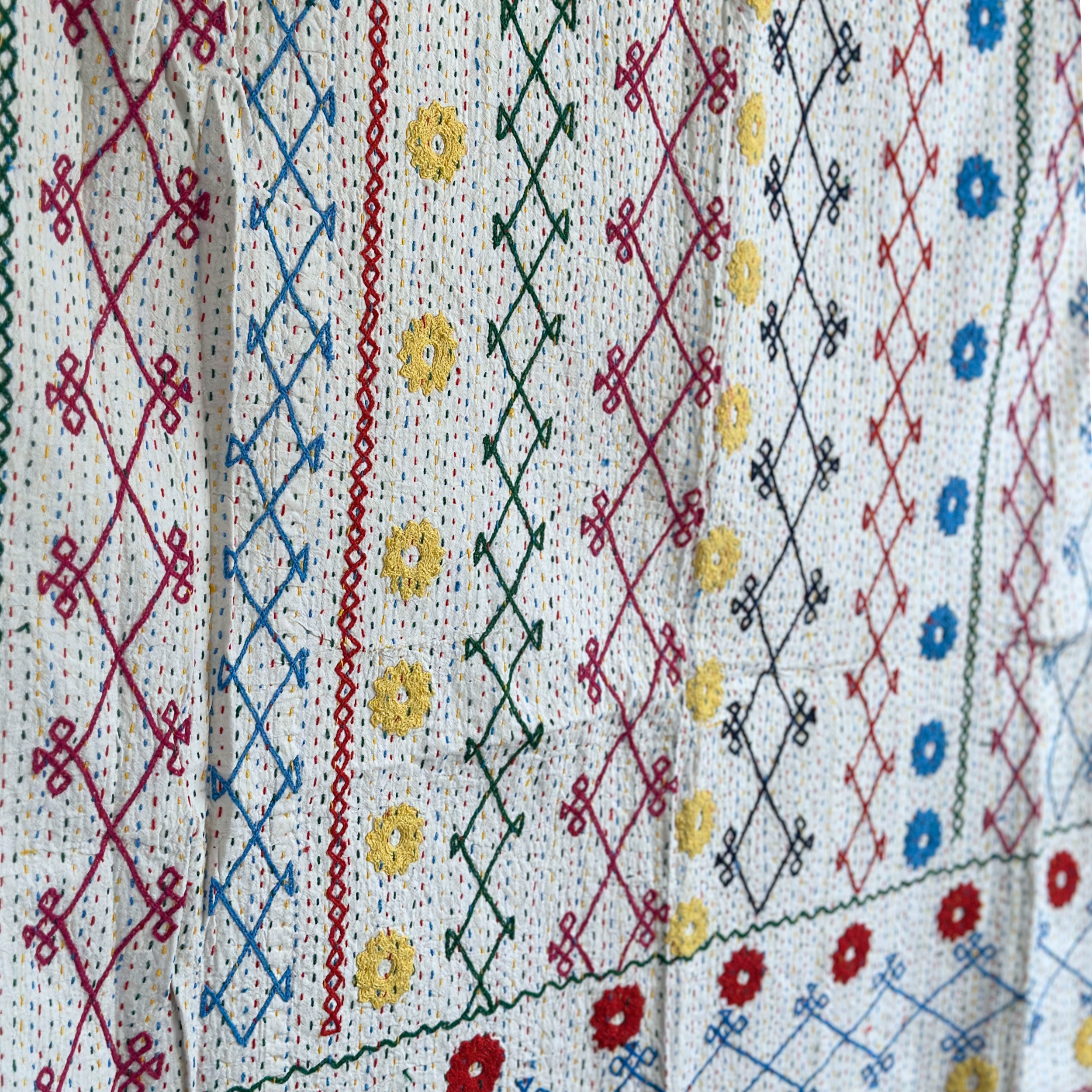 SINGLE KANTHA  - CRISS CROSS DAISY 1