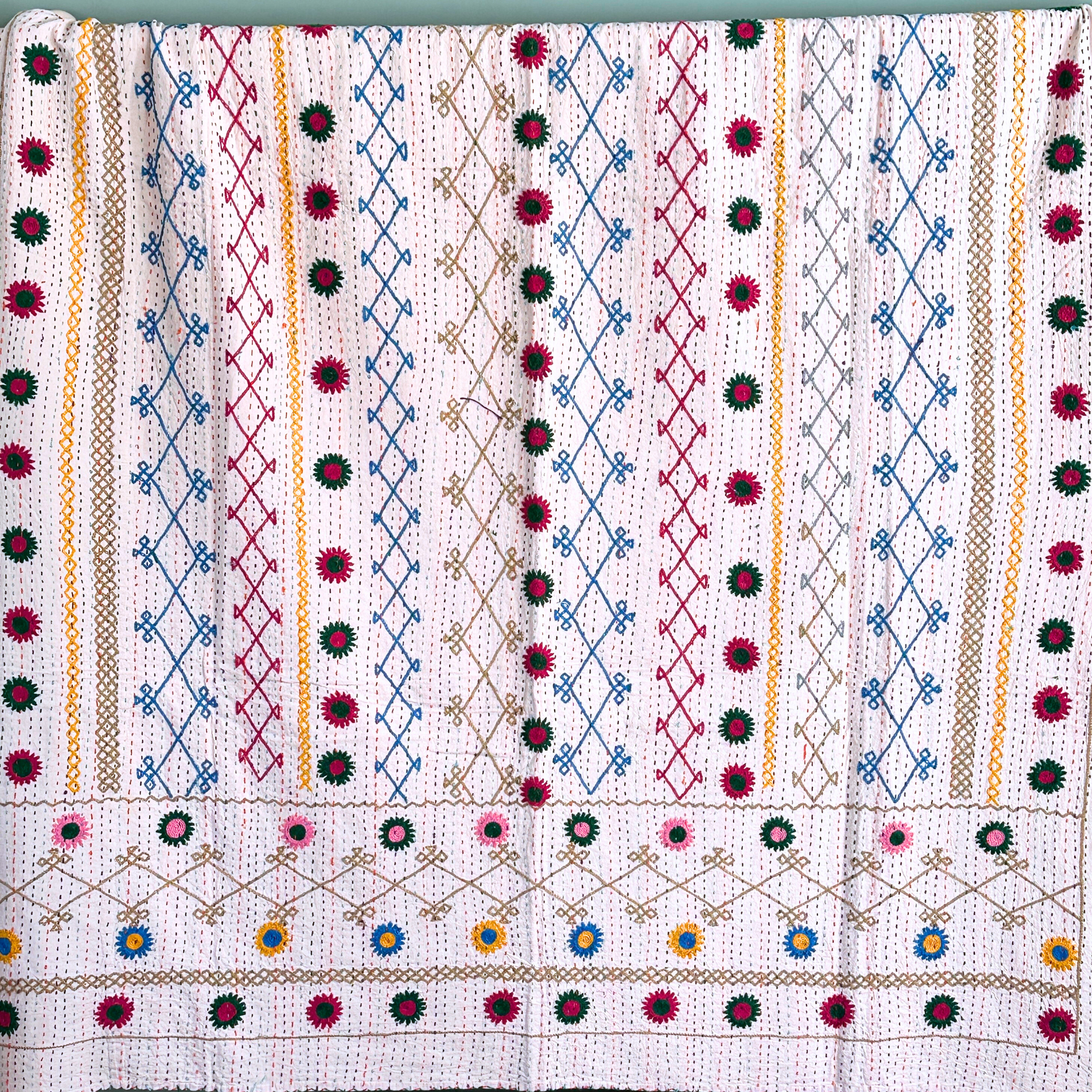 SINGLE KANTHA  - CRISS CROSS DAISY 2