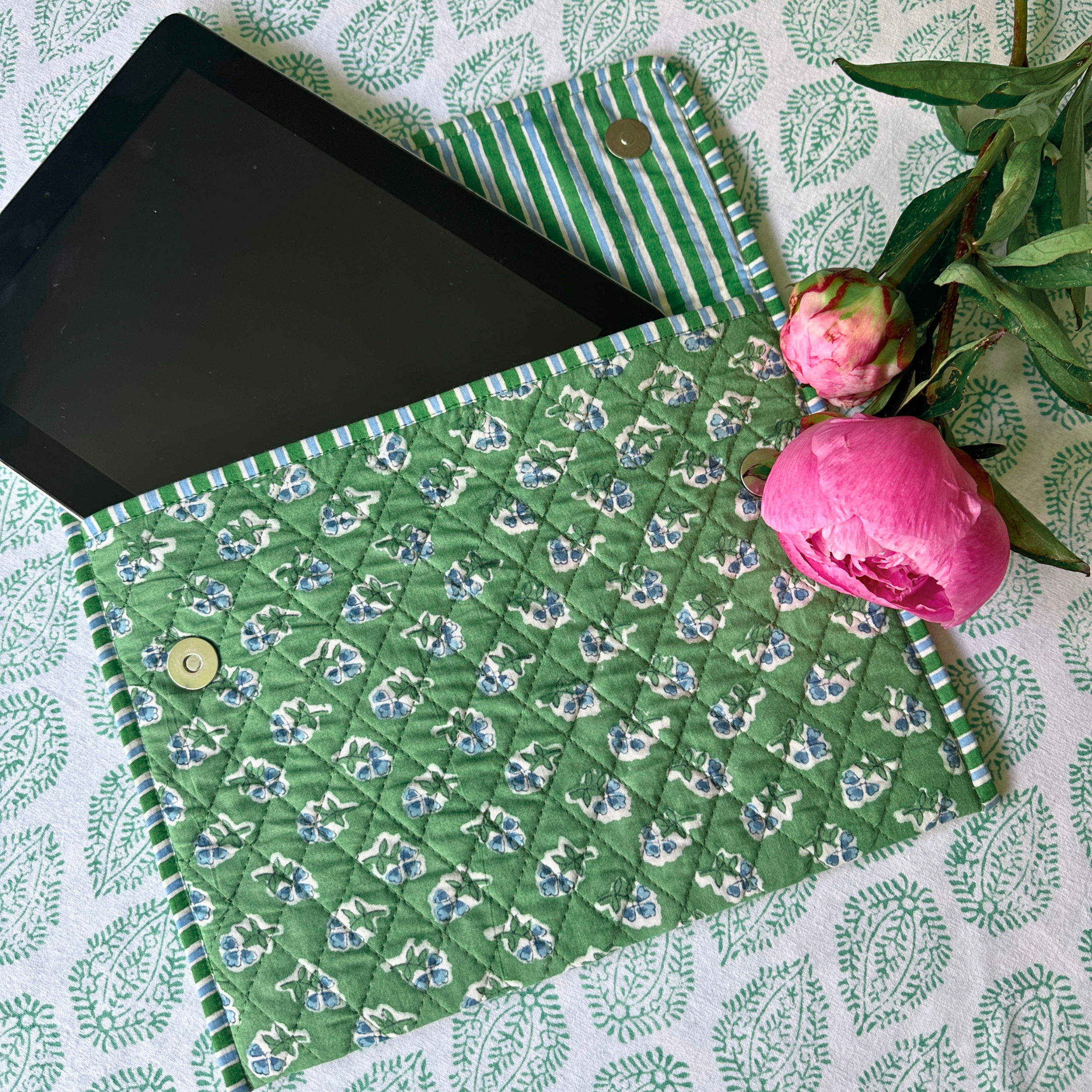 Apple Green Ditsy Quilted iPad Cover