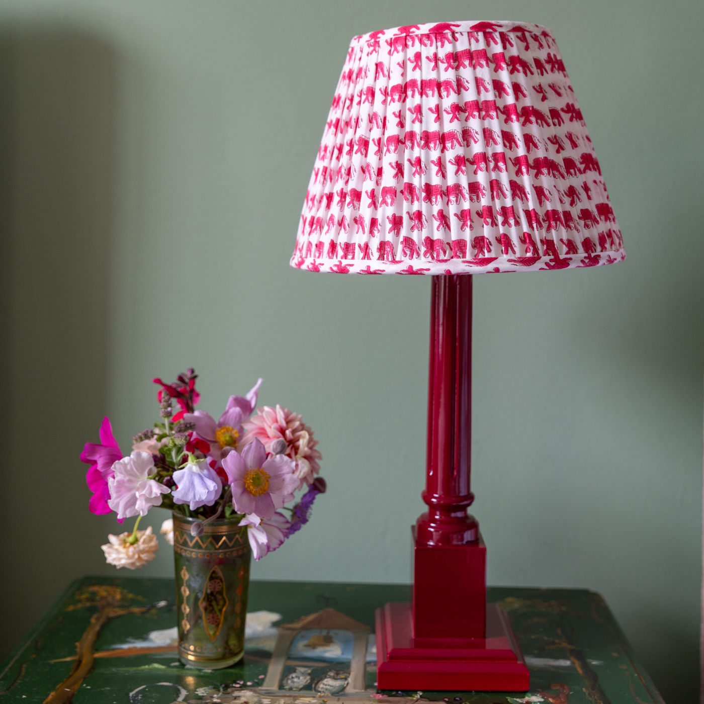 Pink elephant store lamp